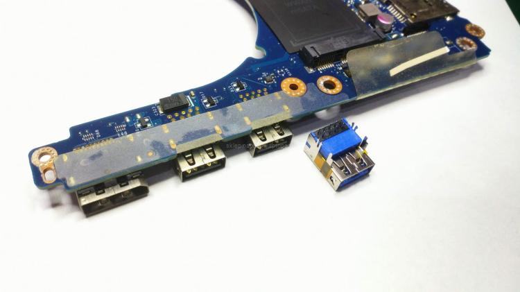 gniazdo USB 3.0 DELL PRECISION M4700 - płyta główna LA-7931P