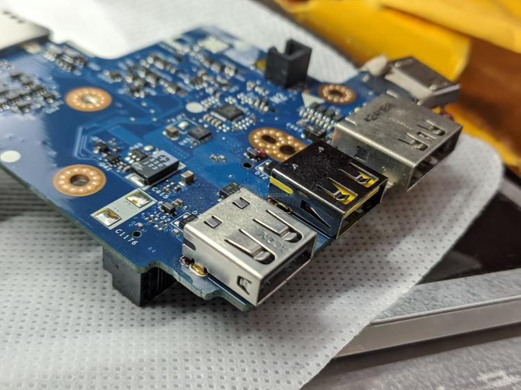 KOMPATYBILNOŚĆ Z   DELL E6420 LA-6591P