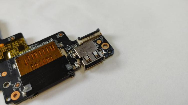złącze usb port pasuje na moduł MS-16JB2 MSI GE62VR GE72VR GP62VR GP72VR PE70VR PE60VR GL72VR GL62VR po wlutowaniu