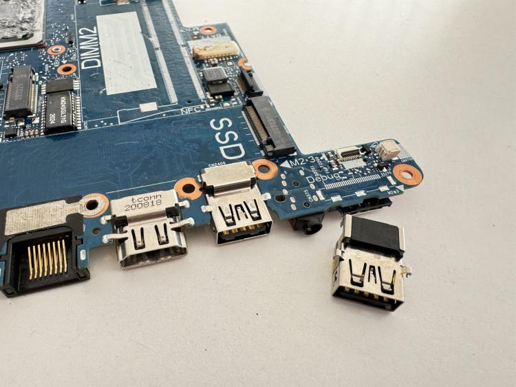 gniazdo usb HP ELITEBOOK 830G6 830 G6