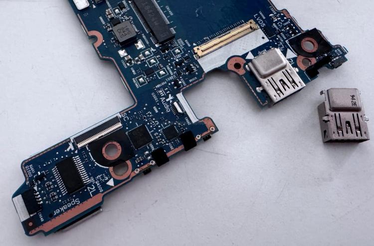 gniazdo usb port HP X360 1030 G2 6050A2848001-MB-A01