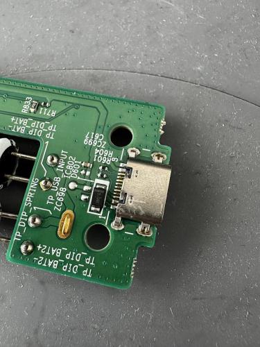 zdjęcia poglądowe, gniazdo złącze port pilot remote control SAMSUNG BN59-01385M, BN63-20015A005