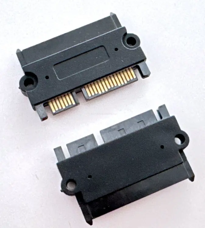 Adapter przejściówka SAS SFF-8482 do SATA 22Pin