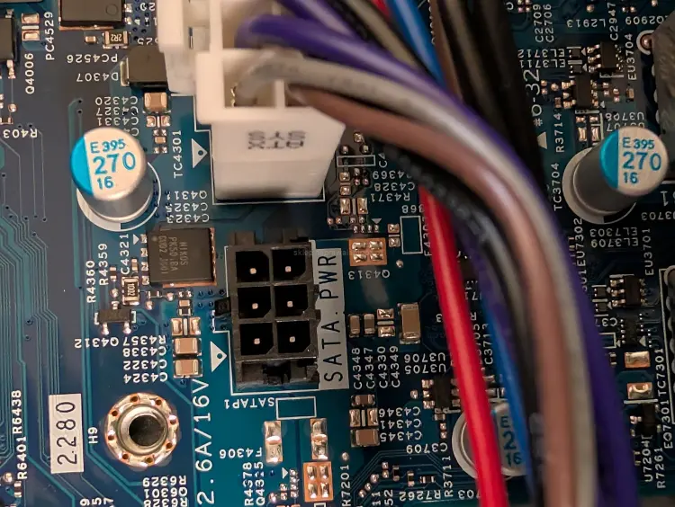 zdjęcie gniazda mini 6pin DELL