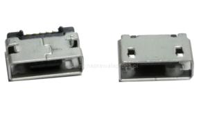 GNIAZDO MIKRO USB TYP AB 5.9mm PRZÓD KWADRATOWY