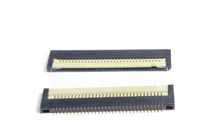 Złącze konektor FFC / FPC 32pin 0.8mm wys. 1.8mm