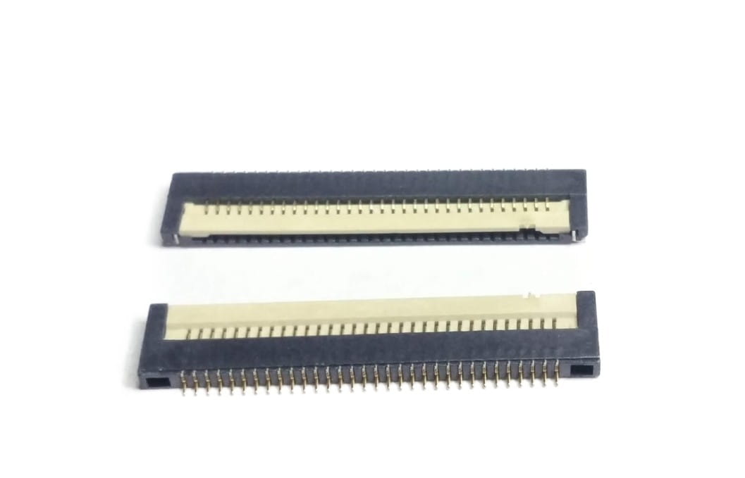Złącze konektor FFC / FPC 32pin 0.8mm wys. 1.8mm